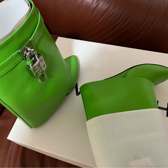 Givenchy Vibrant Green Leather Ankle Boots - Picture 4 of 8
